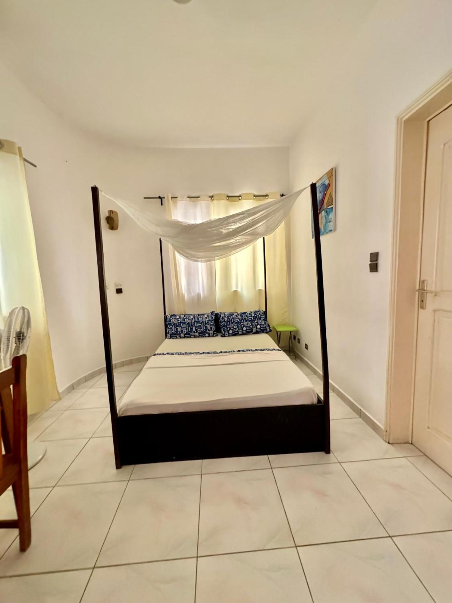 Guesthouse Cocotiers Cotonou Eksteriør bilde
